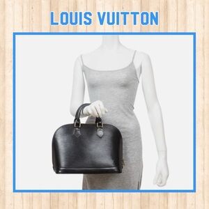 Louis Vuitton Alma Epi